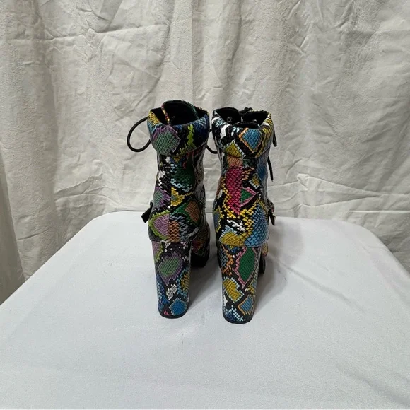 Liliana multicolored snakeskin platform combat boots. - Picture 4 of 9